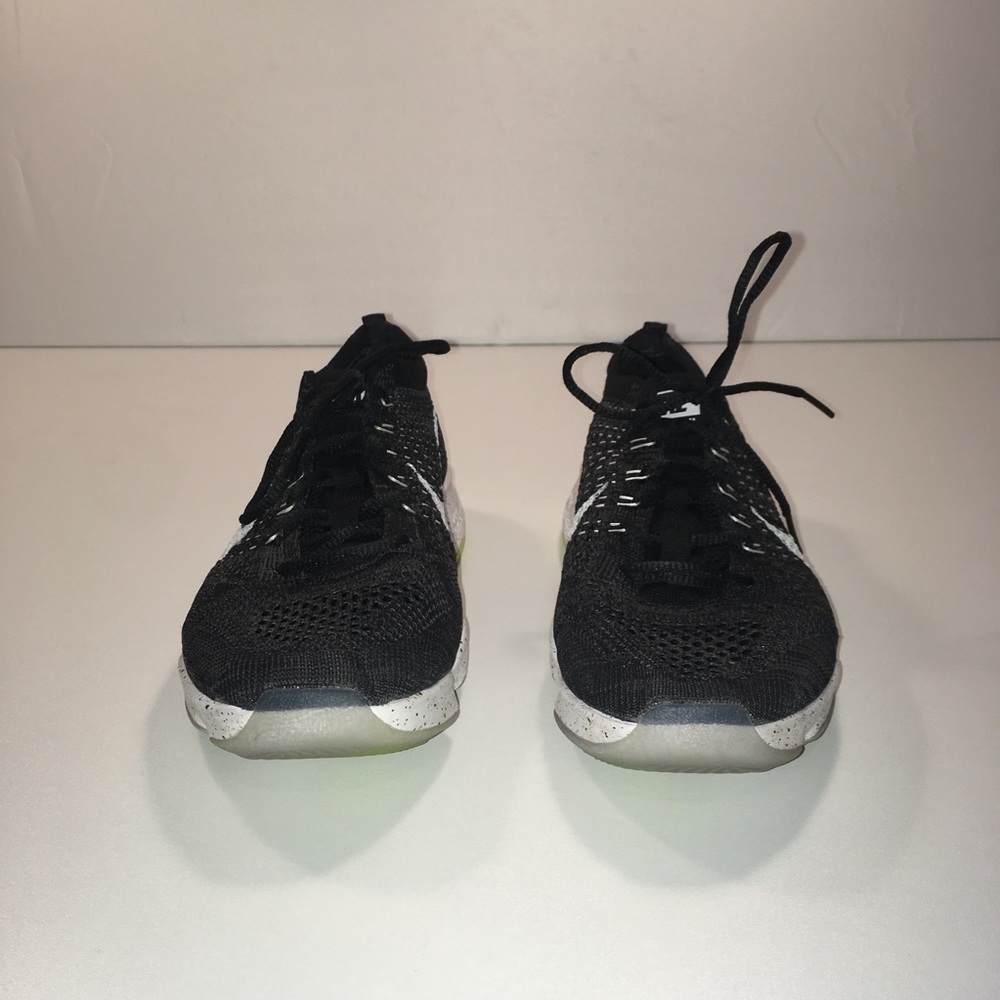 Nike Flyknit Zoom Agility Athletic Shoes